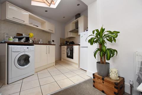 1 bedroom apartment to rent, Flat ,  Holly Road, Edgbaston, Birmingham