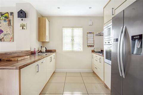 13 Beecham Close, Cirencester, GL7 1HT