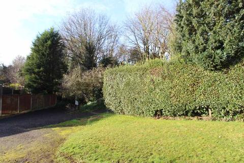 17 Alpine Way, Wolverhampton, WV3 9ED