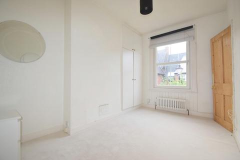 2 Clewer Fields, Windsor, SL4 5BW