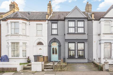105 Hazelbank Road, Catford, London, SE6 1LS