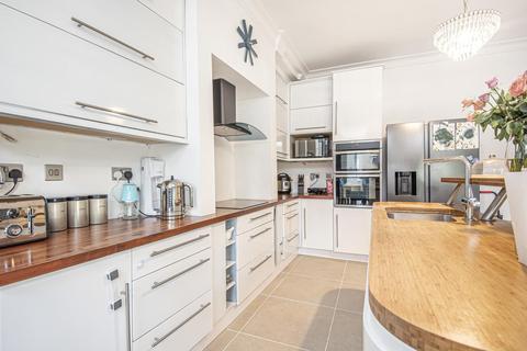 105 Hazelbank Road, Catford, London, SE6 1LS