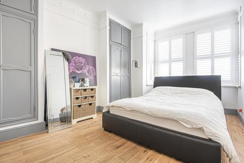 105 Hazelbank Road, Catford, London, SE6 1LS