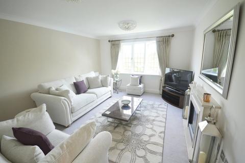 30 Broom Lane, Shirley, Solihull, B90 1SJ