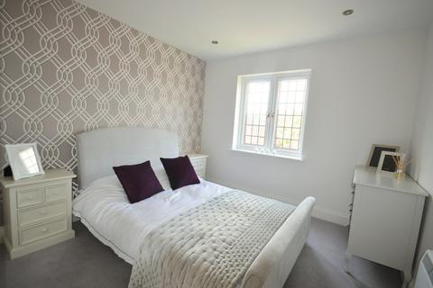 30 Broom Lane, Shirley, Solihull, B90 1SJ