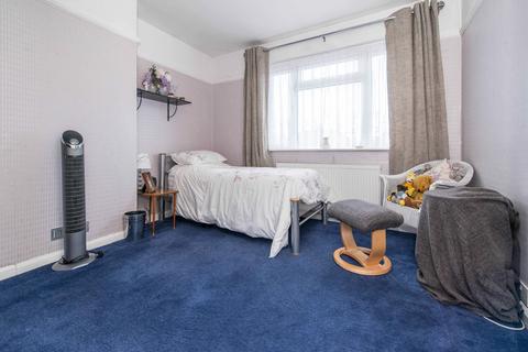 31 Denning Avenue, Croydon, CR0 4DJ