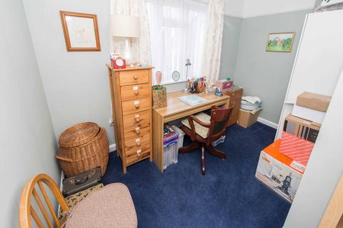 31 Denning Avenue, Croydon, CR0 4DJ