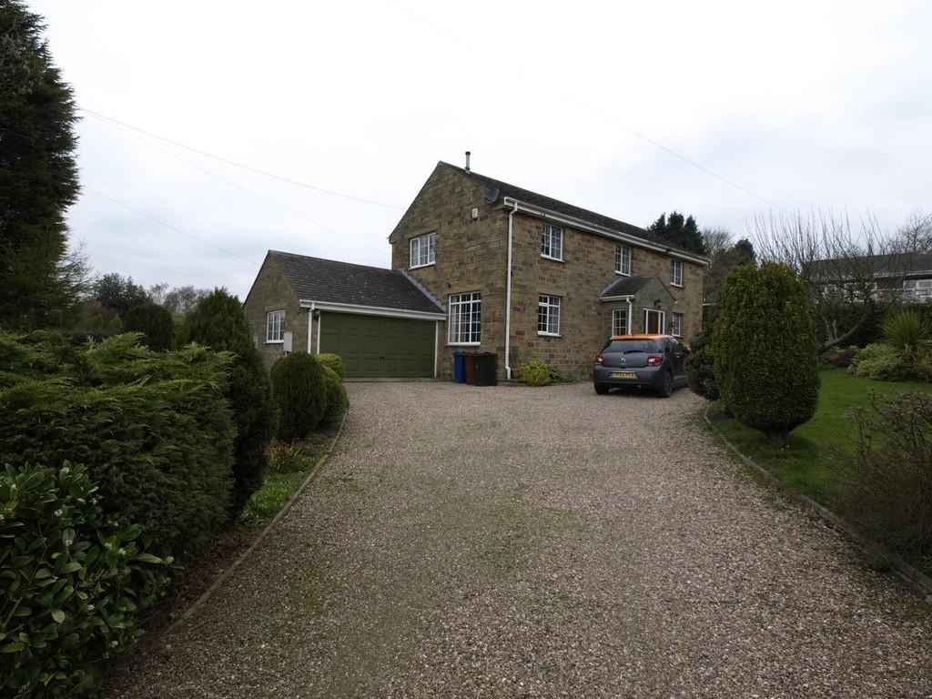 Warren Lane, Staincross, Barnsley 4 bed detached house £1,050 pcm (£