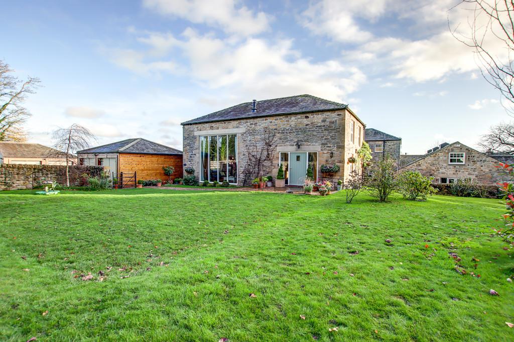 Newton, Stocksfield 4 bed barn conversion £650,000