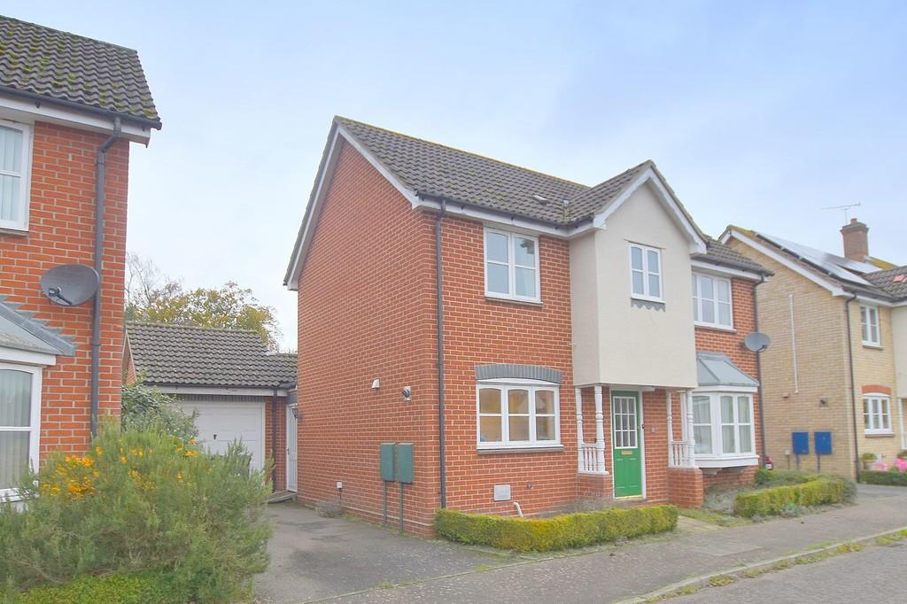 Nunn Close, Martlesham, IP12 4UL 3 bed detached house £340,000