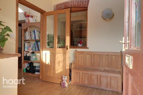 1, Leas Court Hellesdon Road, Norwich, NR6 5ES