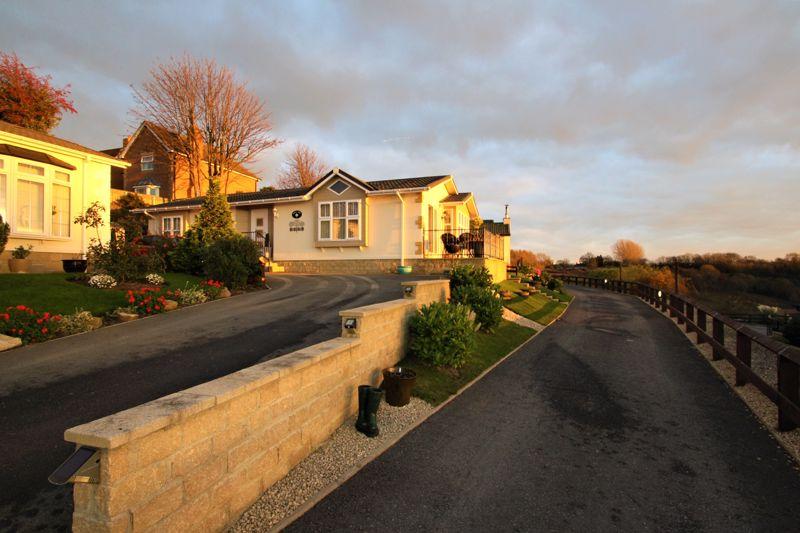 Leven View Residential Park, Leven Bank Road, Yarm, TS15 9WJ 2 bed