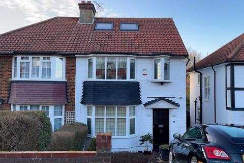 99 Farm Road, Edgware, HA8 9LR