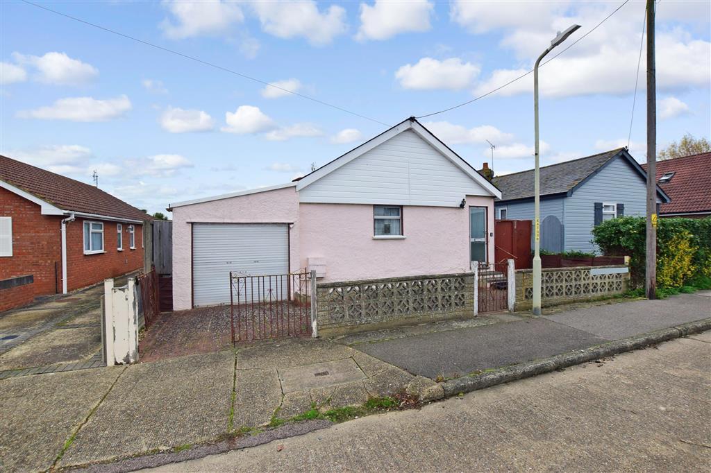 Kimberley Grove, Seasalter, Whitstable, Kent 2 bed detached bungalow