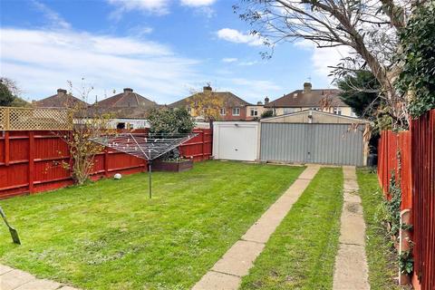 12 Heather Drive, Dartford, DA1 3LE