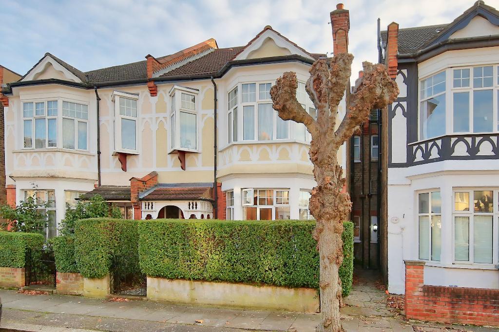 Craven Gardens, Wimbledon, London, SW19 8LU 1 bed £1,395