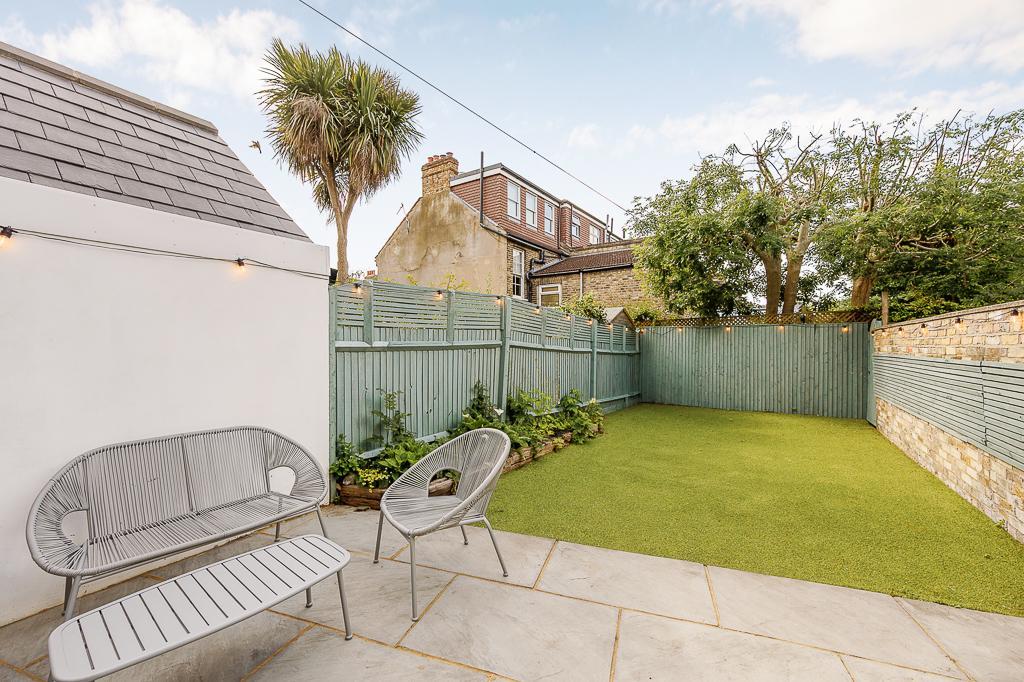 Landscaped Southerly Facing Garden