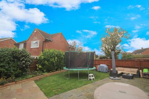4 bedroom semi-detached house for sale, Norman Road, Barton-Le-Clay, Bedfordshire, MK45 4PX
