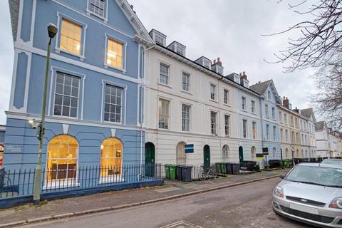 Flat 2, 3 Richmond Road, Exeter, EX4 4JA