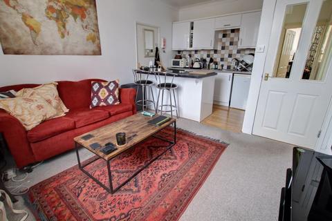 Flat 2, 3 Richmond Road, Exeter, EX4 4JA