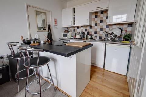 Flat 2, 3 Richmond Road, Exeter, EX4 4JA