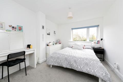 2 bedroom flat for sale, Capel Lodge, Kew Road, Kew, Richmond, Surrey TW9
