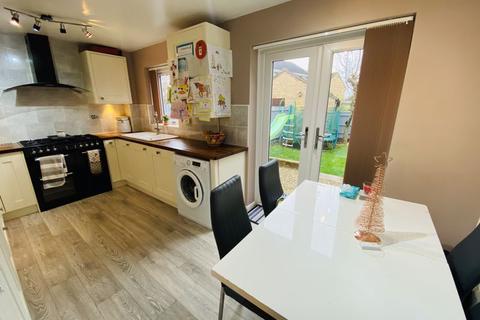 2 Ashcombe Crescent, Bristol, BS30 5NX