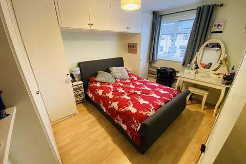 2 Ashcombe Crescent, Bristol, BS30 5NX