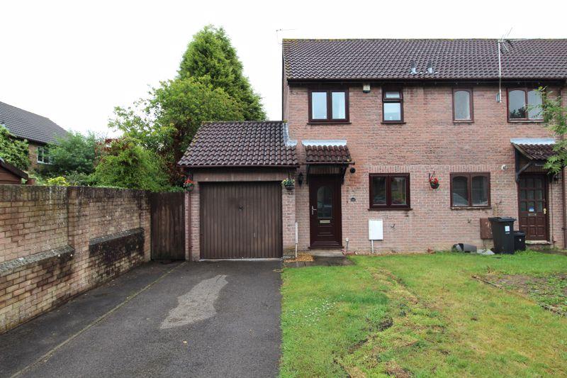 Cooks Close, Bradley Stoke 2 bed terraced house £1,175 pcm (£271 pw)