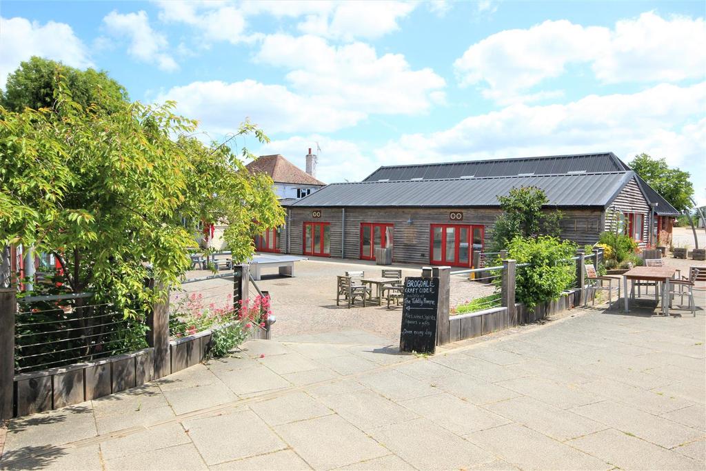 Unit E, Brogdale Road, Ospringe, Faversham Office £500 pcm (£115 pw)