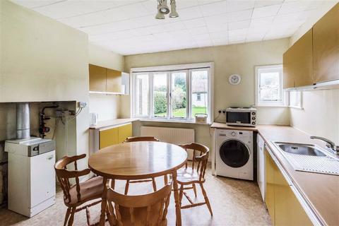 44 Chichele Road, Oxted, RH8 0AG