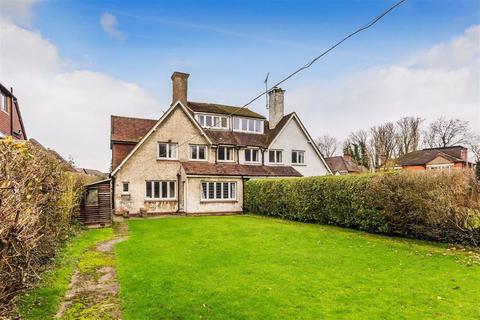 44 Chichele Road, Oxted, RH8 0AG