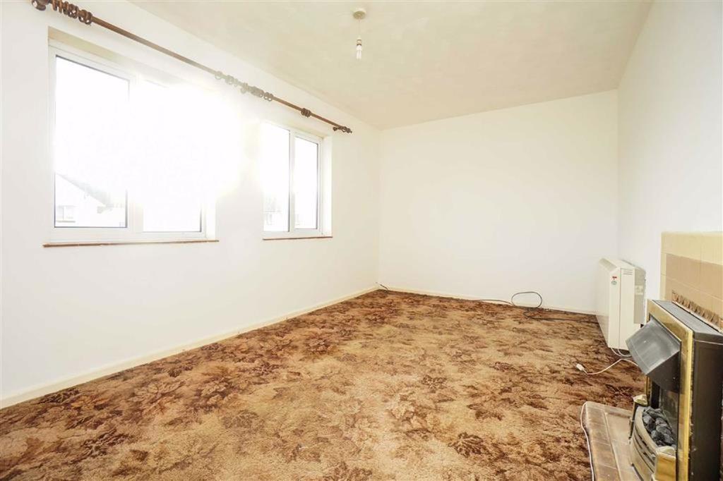 Chambers Road, St. Leonardsonsea, East Sussex 3 bed semidetached