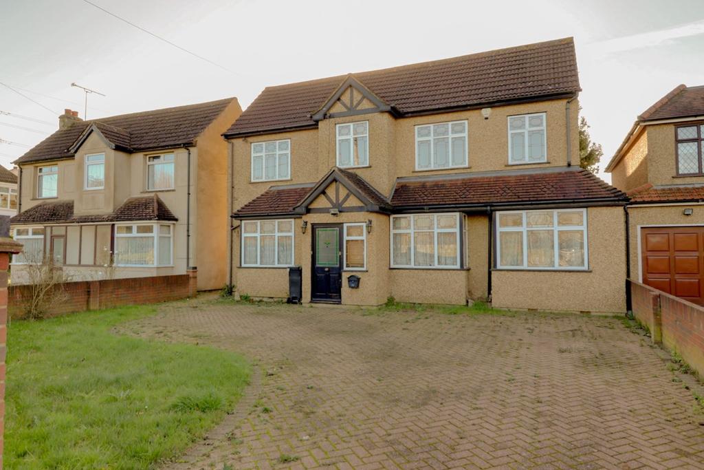 Old Nazeing Road, Broxbourne, EN10 5 bed detached house £700,000