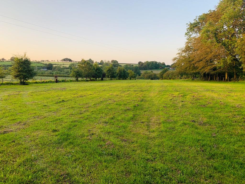 Panteg Cross, Llandysul, SA44 6 bed property with land for sale £895,000
