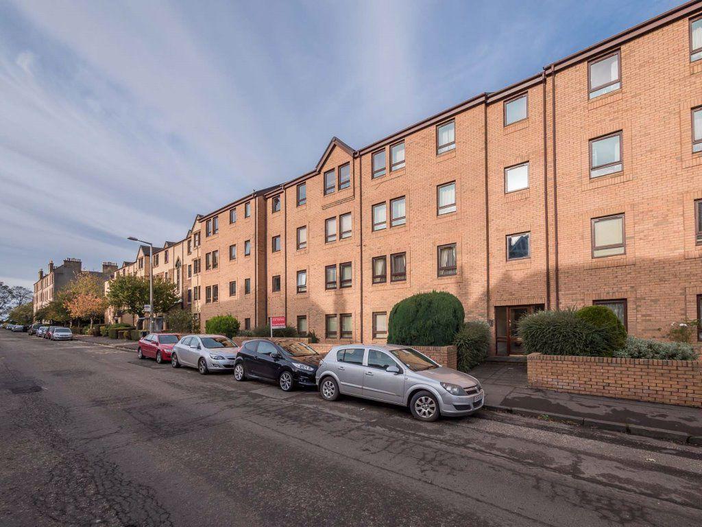 CRAIGHOUSE GARDENS, MORNINGSIDE, EH10 5TX 2 bed flat £840 pcm (£194 pw)