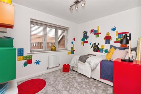 38 Geranium Drive, Worthing, BN13 3WQ