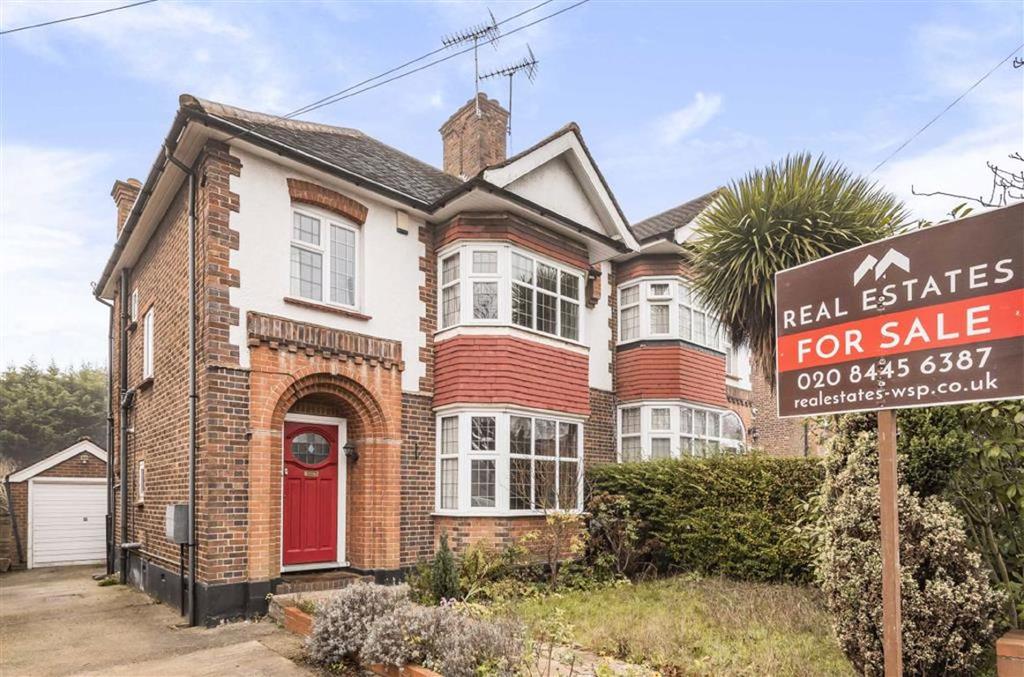 Lullington Garth, Woodside Park 3 bed semidetached house £800,000