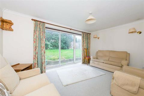 20 Burghfield, Epsom, KT17 4ND