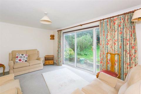 20 Burghfield, Epsom, KT17 4ND