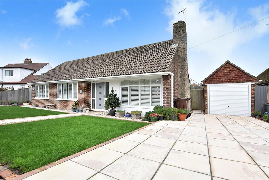 Oldfield Road, Willingdon 3 bed detached bungalow £475,000