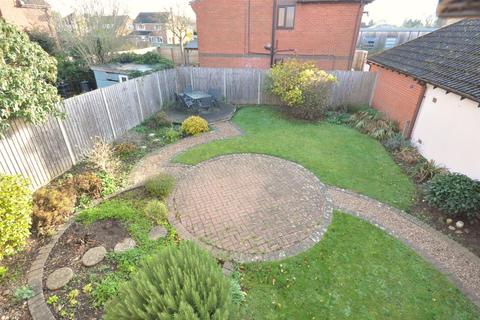 4 Walnut Road, Bottesford, Nottingham, NG13 0AY