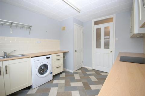 111 Foxcroft Drive, Brighouse, HD6 3PH