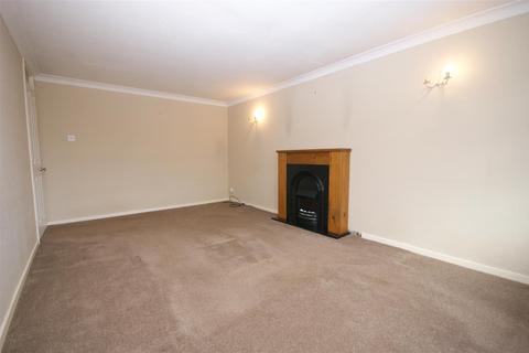111 Foxcroft Drive, Brighouse, HD6 3PH