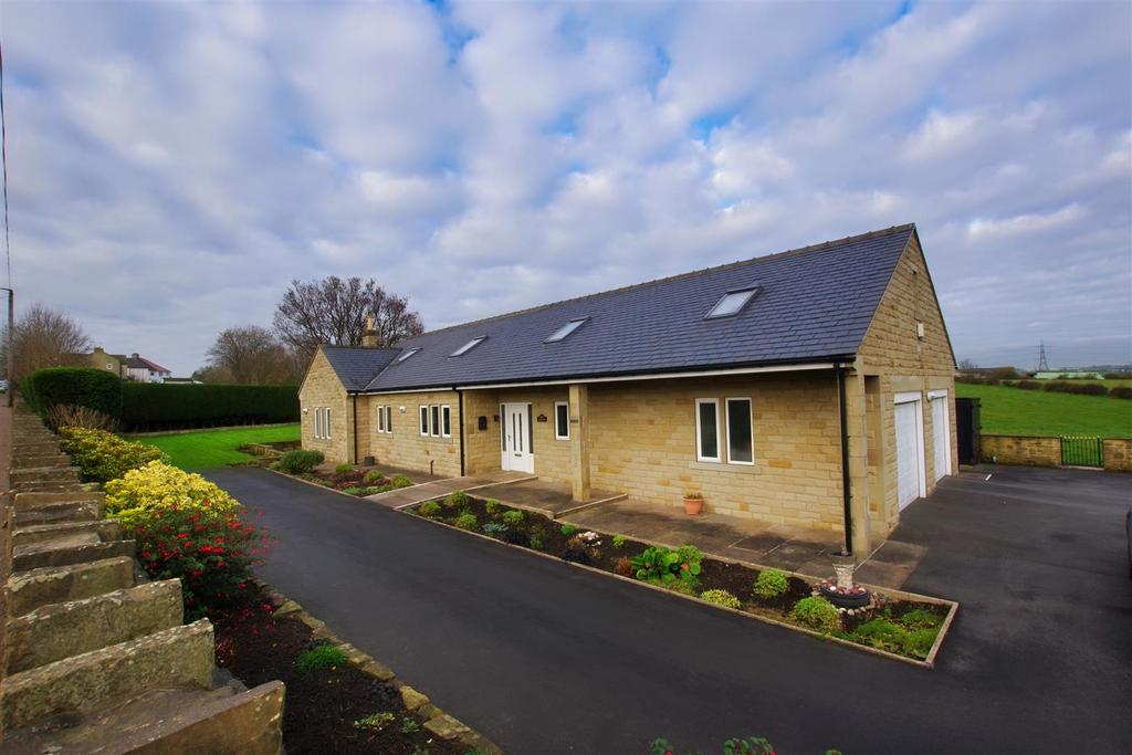 Whitehall Road, Wyke, Bradford 5 bed detached bungalow £500,000