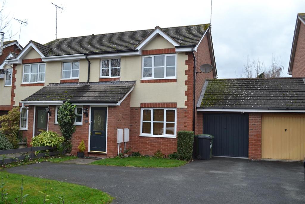 Westcroft, Leominster 3 bed semidetached house £205,000