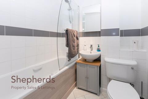 36 Isabel Gate, Cheshunt, Waltham Cross, EN8 0XL
