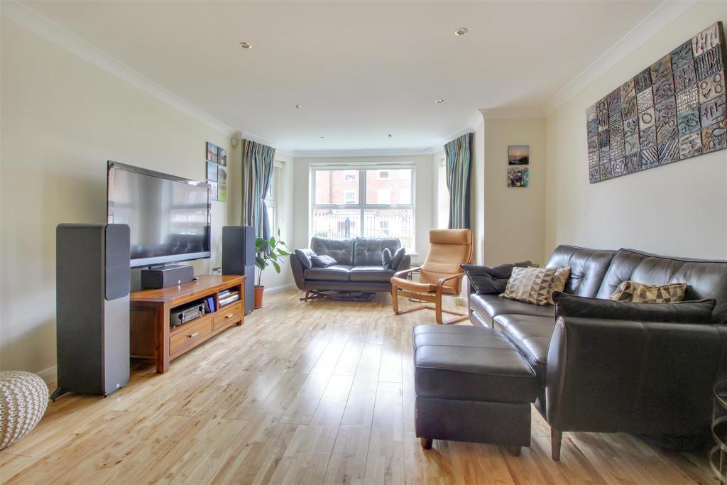 Salmons Brook House, Windmill Hill, Enfield 2 bed flat £380,000