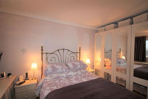 64 Washerwall Lane, Werrington, Stoke-on-trent, ST9 0LH
