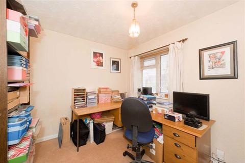 24 Brumfield Road, Epsom, KT19 9PA